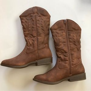 SONOMA GENUINE SUEDE BOOTS